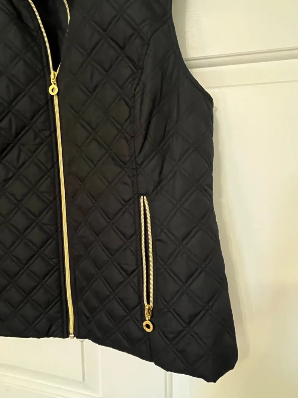 Marc New York Quilted Black Sleeveless Poly Vest with Gold Zippers pockets L - Picture 6 of 9